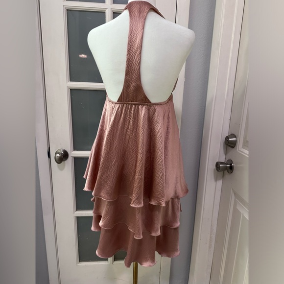 Corey Lynn Calter 100% Silk Textured Flutter Layered Cocktail Halter Dress SZ 6 - Picture 2 of 9